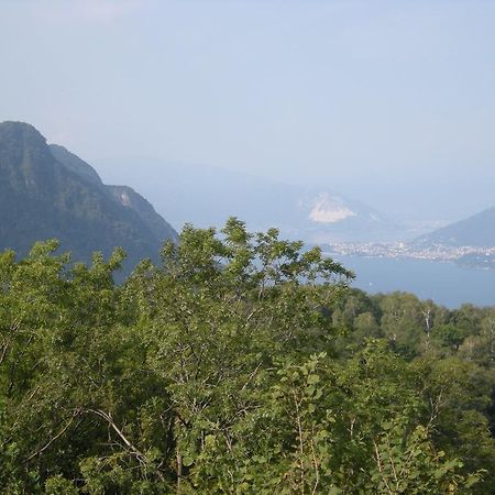 Bed and Breakfast La Casa Del Borgo Brissago-Valtravaglia Экстерьер фото