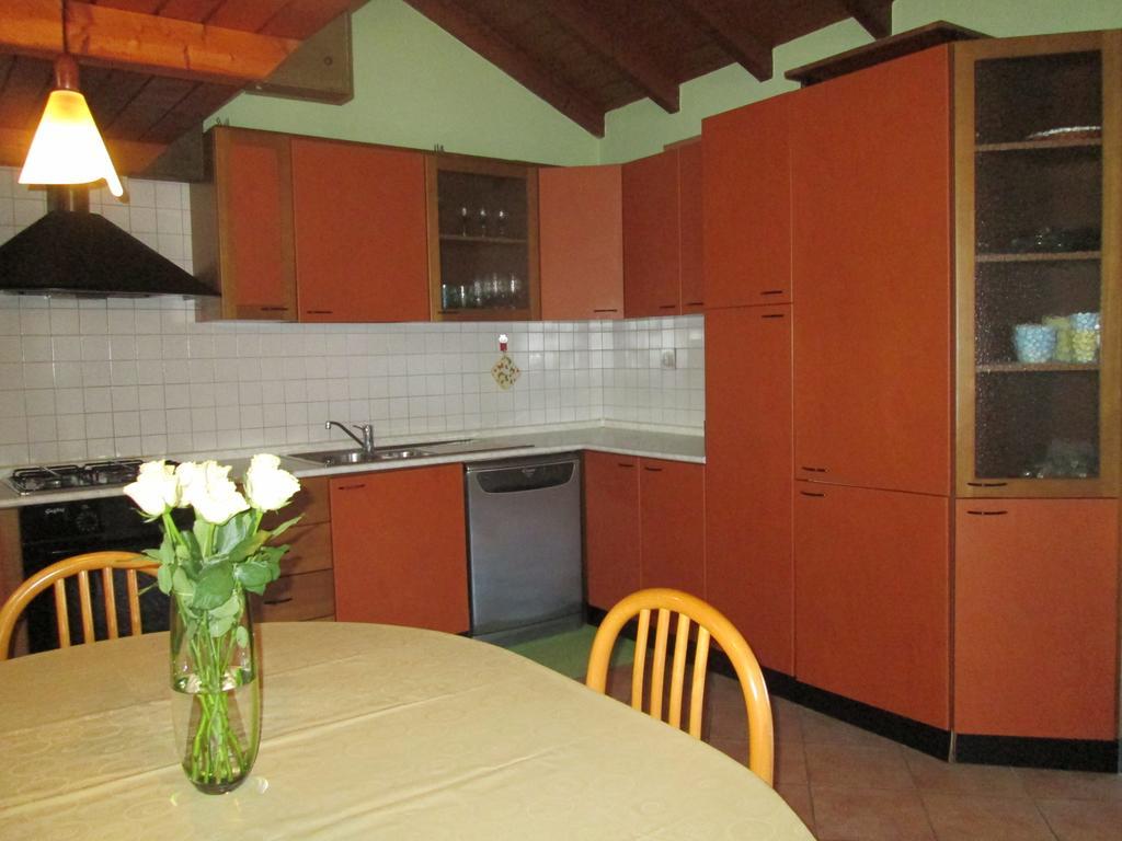 Bed and Breakfast La Casa Del Borgo Brissago-Valtravaglia Экстерьер фото