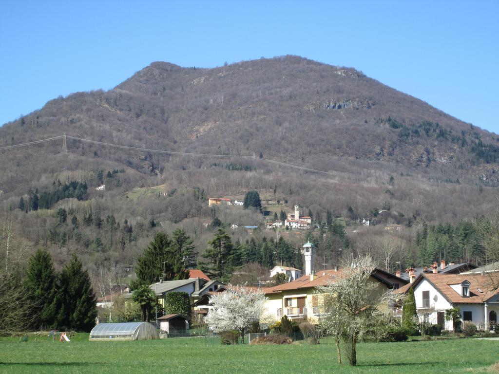 Bed and Breakfast La Casa Del Borgo Brissago-Valtravaglia Экстерьер фото