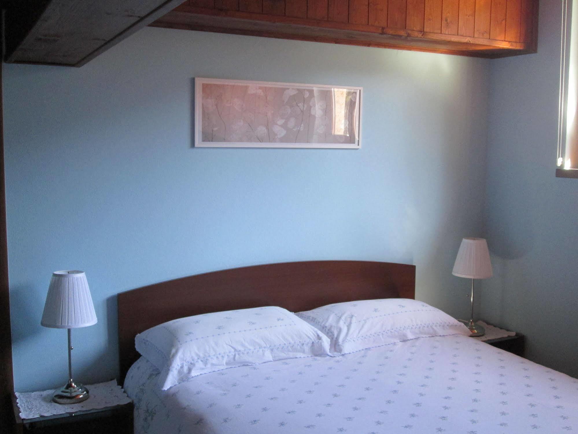 Bed and Breakfast La Casa Del Borgo Brissago-Valtravaglia Экстерьер фото
