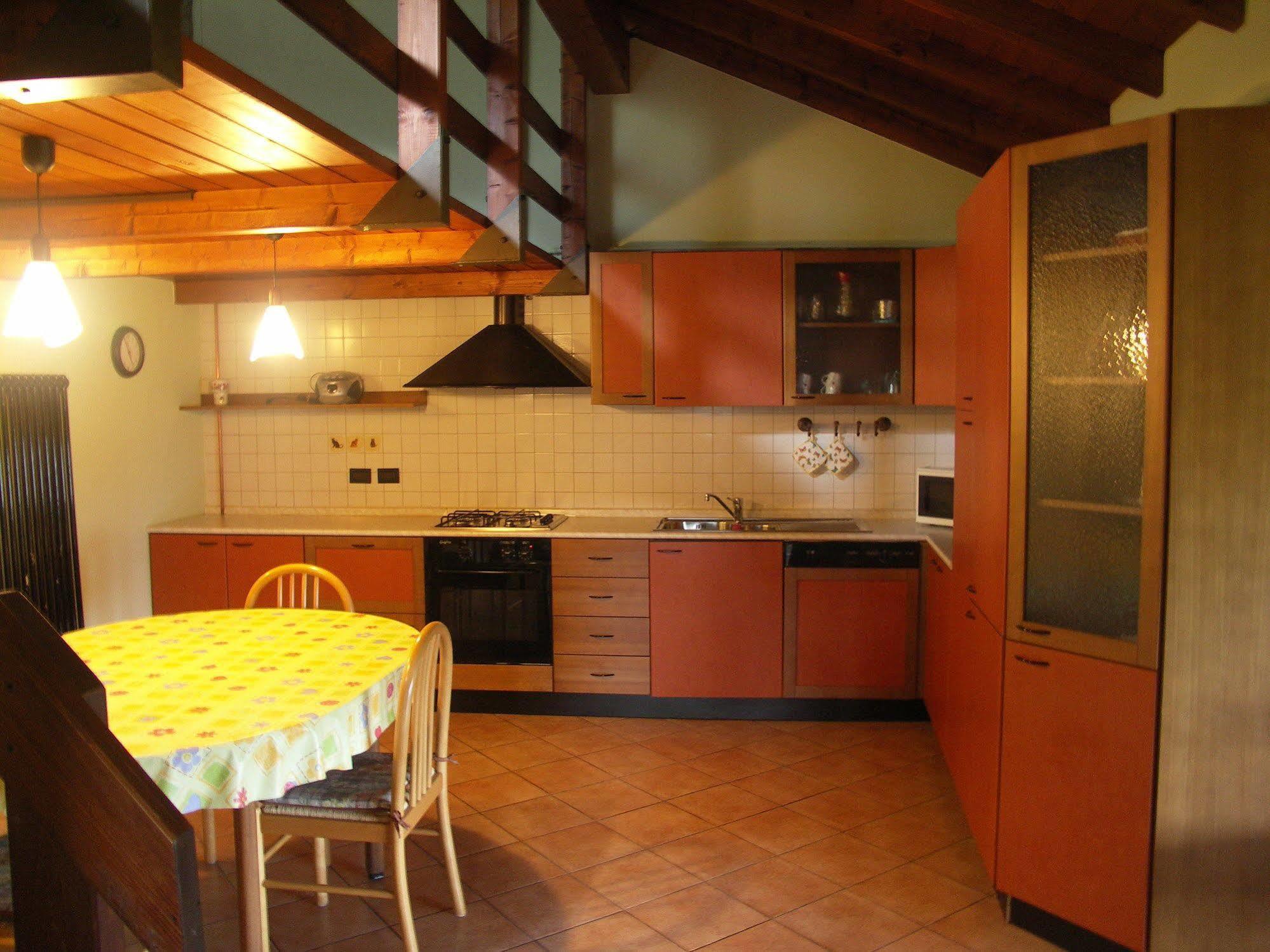 Bed and Breakfast La Casa Del Borgo Brissago-Valtravaglia Экстерьер фото
